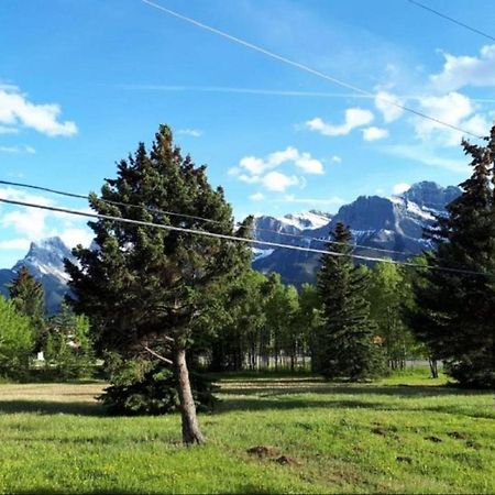 Akai Motel Canmore Exteriér fotografie